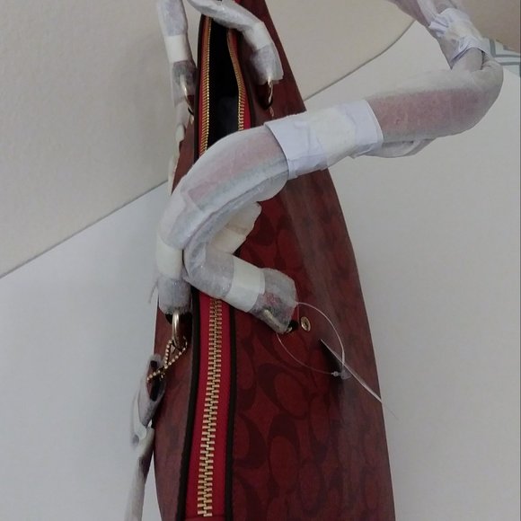 Coach Gallery Tote Red Signature Canvas - Picture 7 of 16